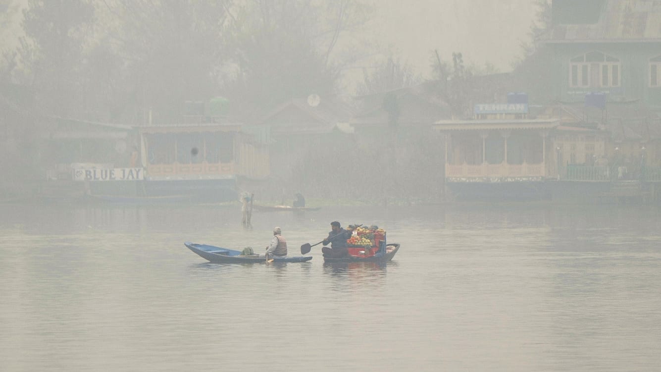 Weather Update: Rain and snowfall expected in many parts of Jammu Kashmir today