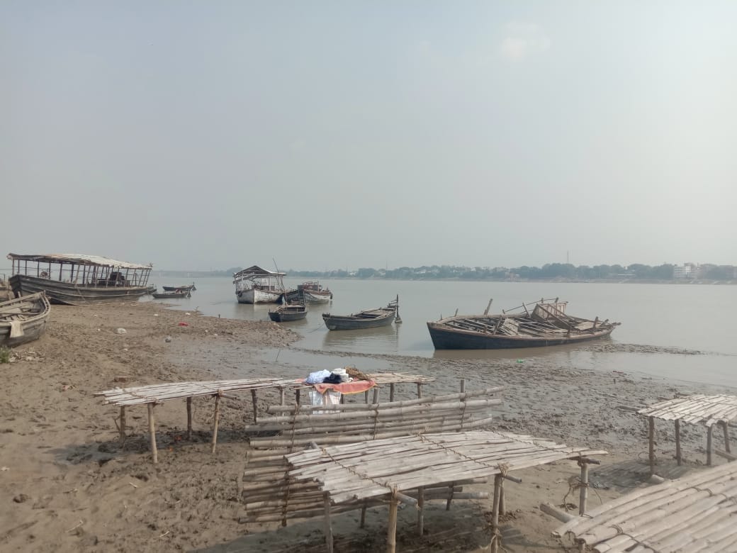Preparations for water transport in the Ganges intensified