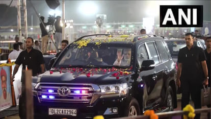 Gujarat Assembly Election 2022 PM Modi Road Show Address Rally Valsad Took Part in Mass Marriage Ceremony