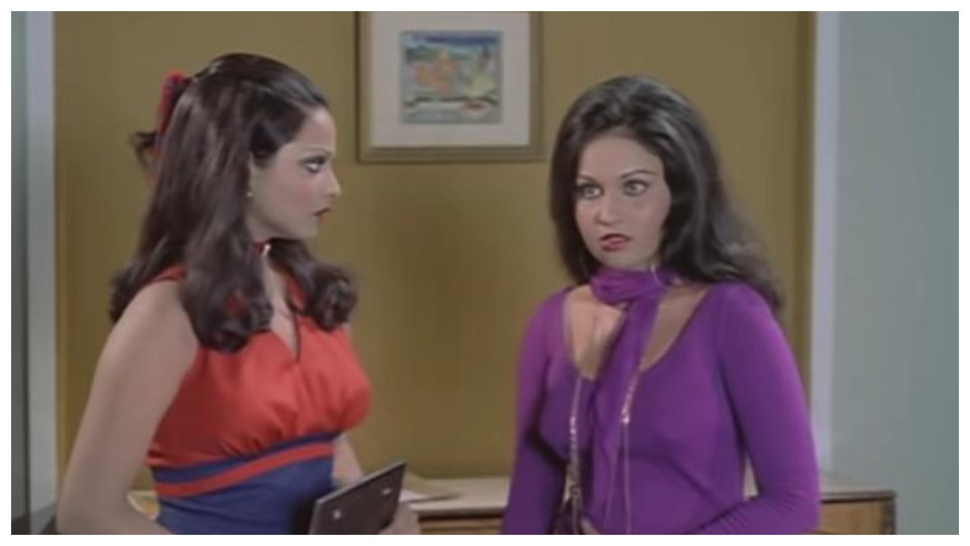 Monday Flashback: When Rekha thinks Reena Roy dress is more expensive than her outfits on Nagin set