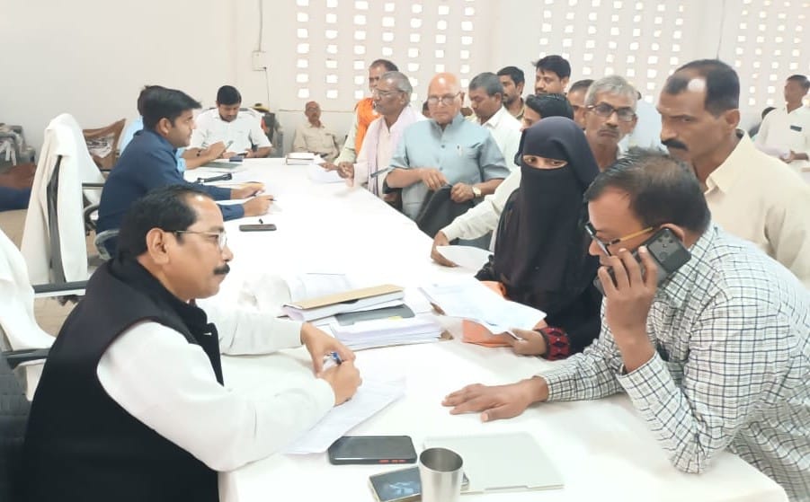 Stopped salary of five officers, letter sent against eight SHO and CO