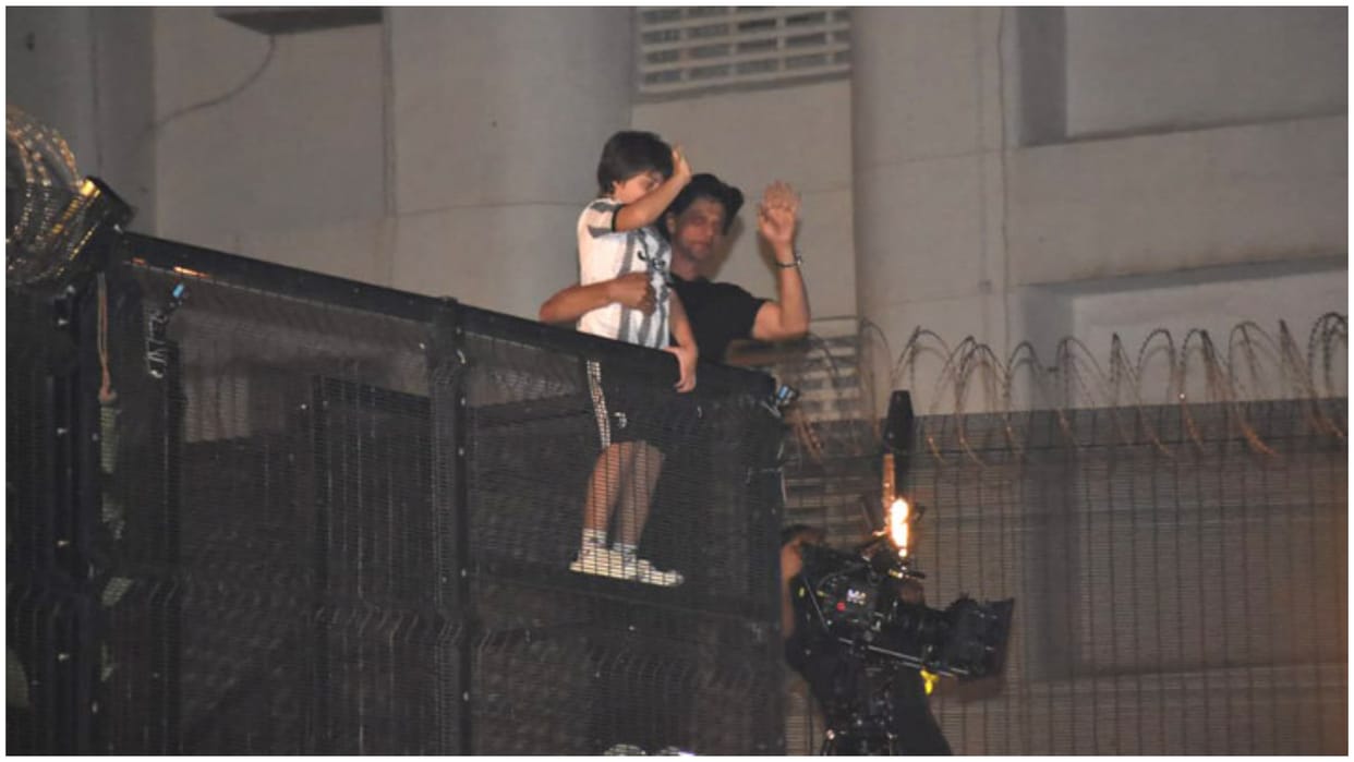 Bollywood actor Shahrukh khan revealed about Abraham how he feels his stardom Ask Me Anything session