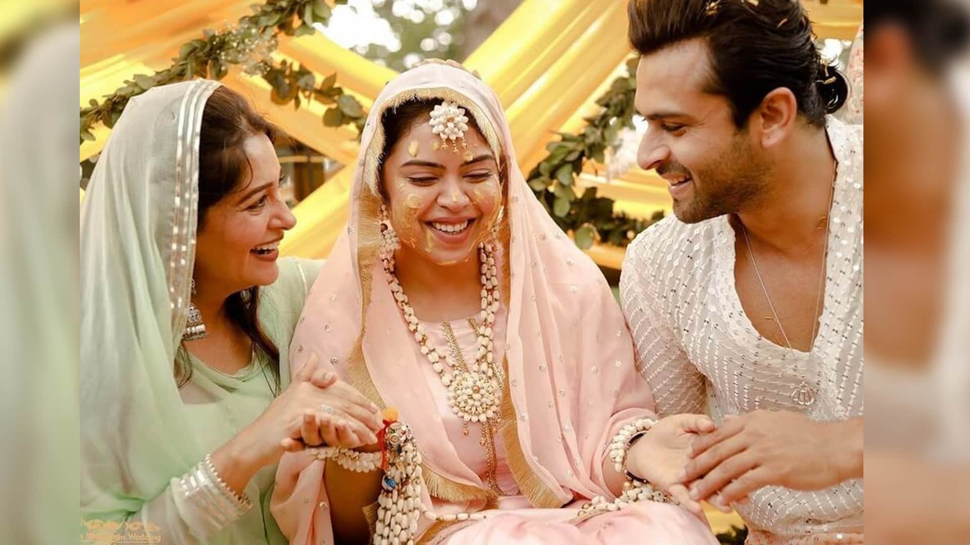 Dipika Kakar and Shoaib Ibrahim shares beautiful pictures of sister Saba Ibrahim wedding