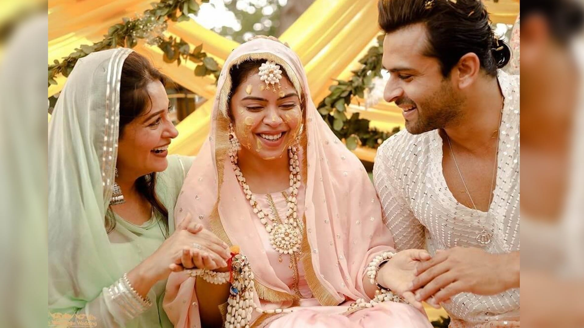 Dipika Kakar and Shoaib Ibrahim shares beautiful pictures of sister Saba Ibrahim wedding
