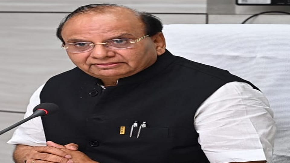 Congress leaders have met Delhi Lieutenant Governor Vinay Kumar Saxena