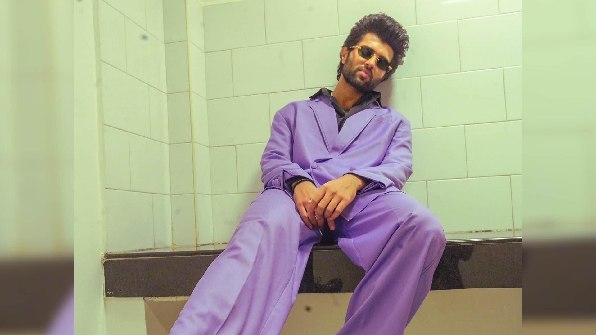 Kushi Actor Vijay Deverakonda calls Samantha Ruth Prabhu Inspiration shares Actress health battles