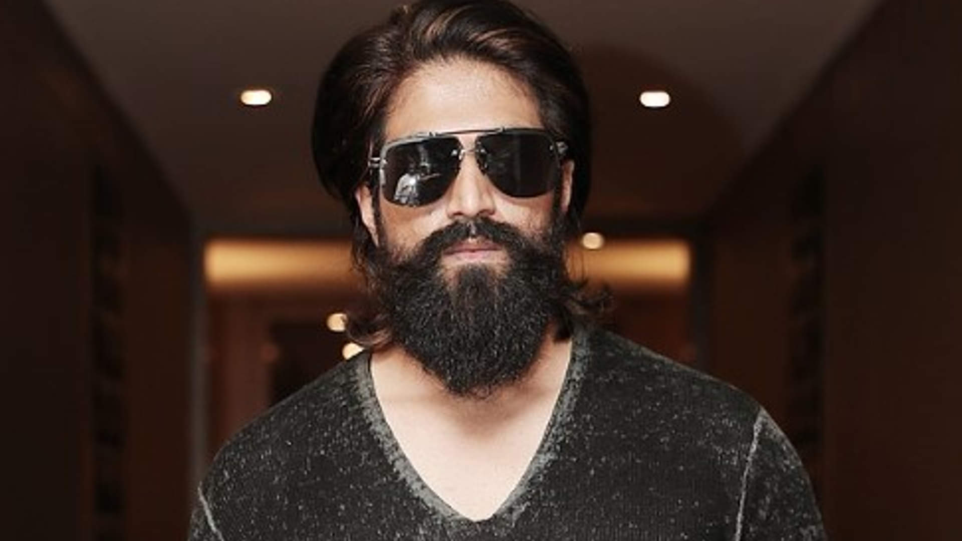 Kgf superstar Yash son of bus driver know about kannada actor life career on his birthday