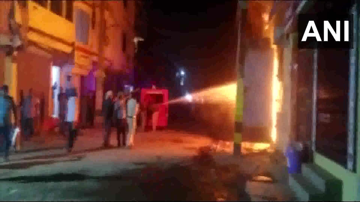 Bihar Fire breaks out at plastic manufacturing factory near Nawab Bahadur road Paschim Darwaza in Patna City