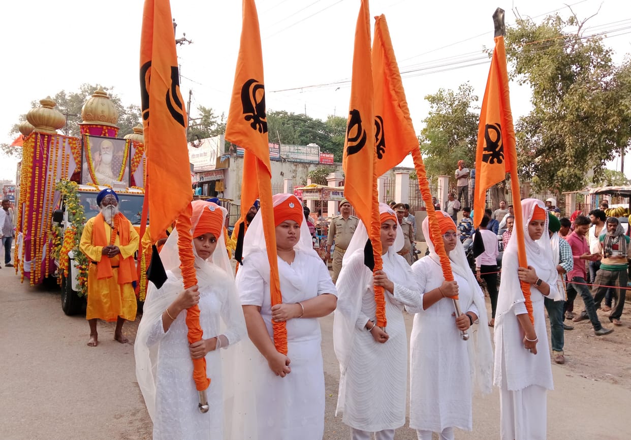 Tu Thakur, Tum Peh Ardas, Jio Pind, Sab Teri Raas...