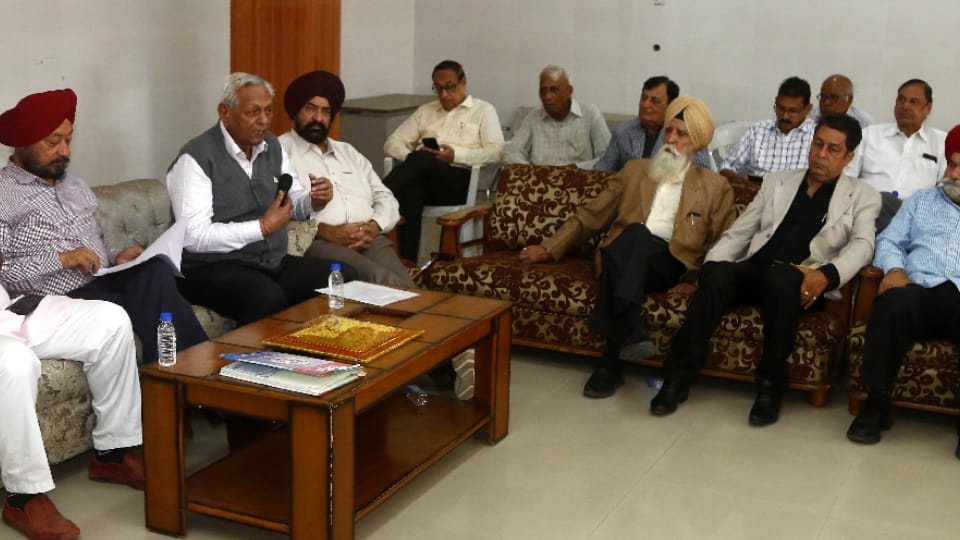 Many issues raised in meeting of Federation of Sectors Welfare Association Chandigarh
