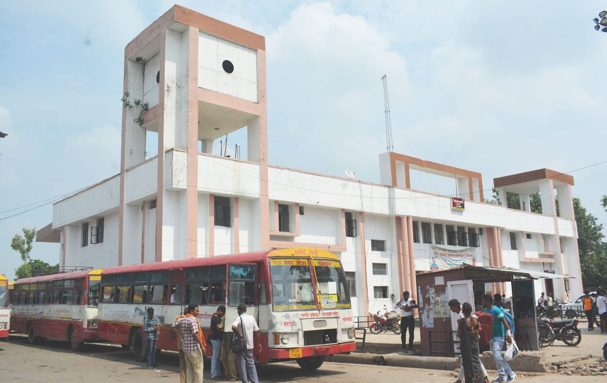 Hardoi, Approval to operate bus on seven routes