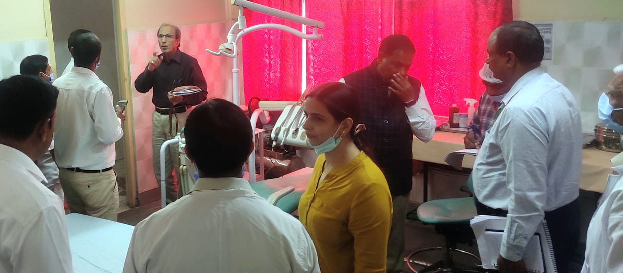 Chitrakoot: Team in-charge angry over the disturbances in counseling and dental room