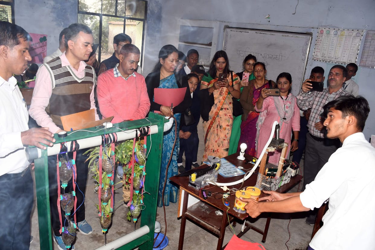 District Level Science Festival-Students presented science based models