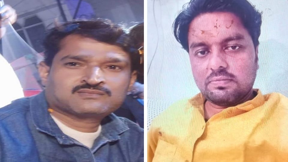 Car rammed into roadways in Ajitmal Auraiya two killed and four injured in accident