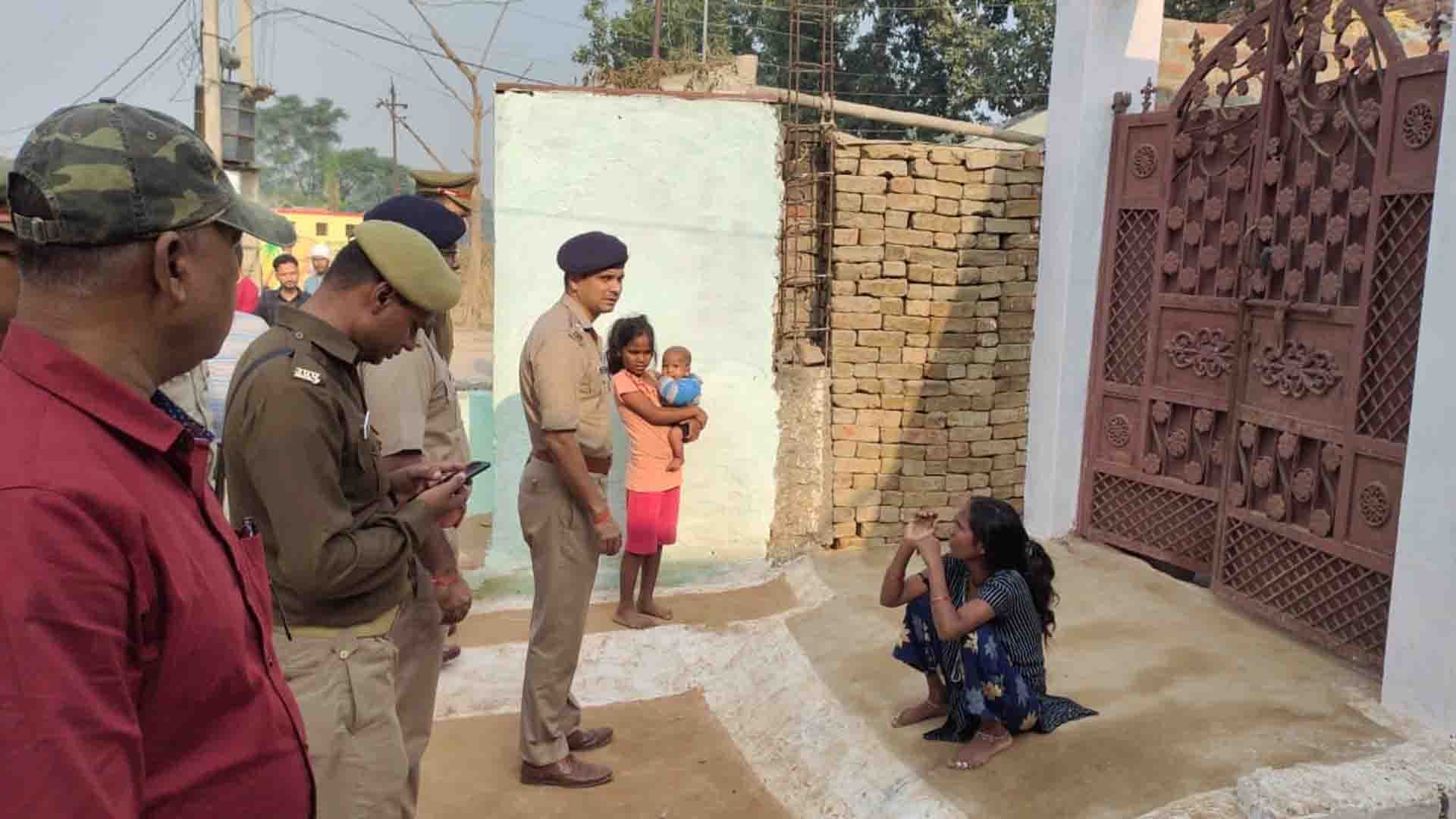 Lover couple murdered in farrukhabad lover slippers and muffler found lying on the road