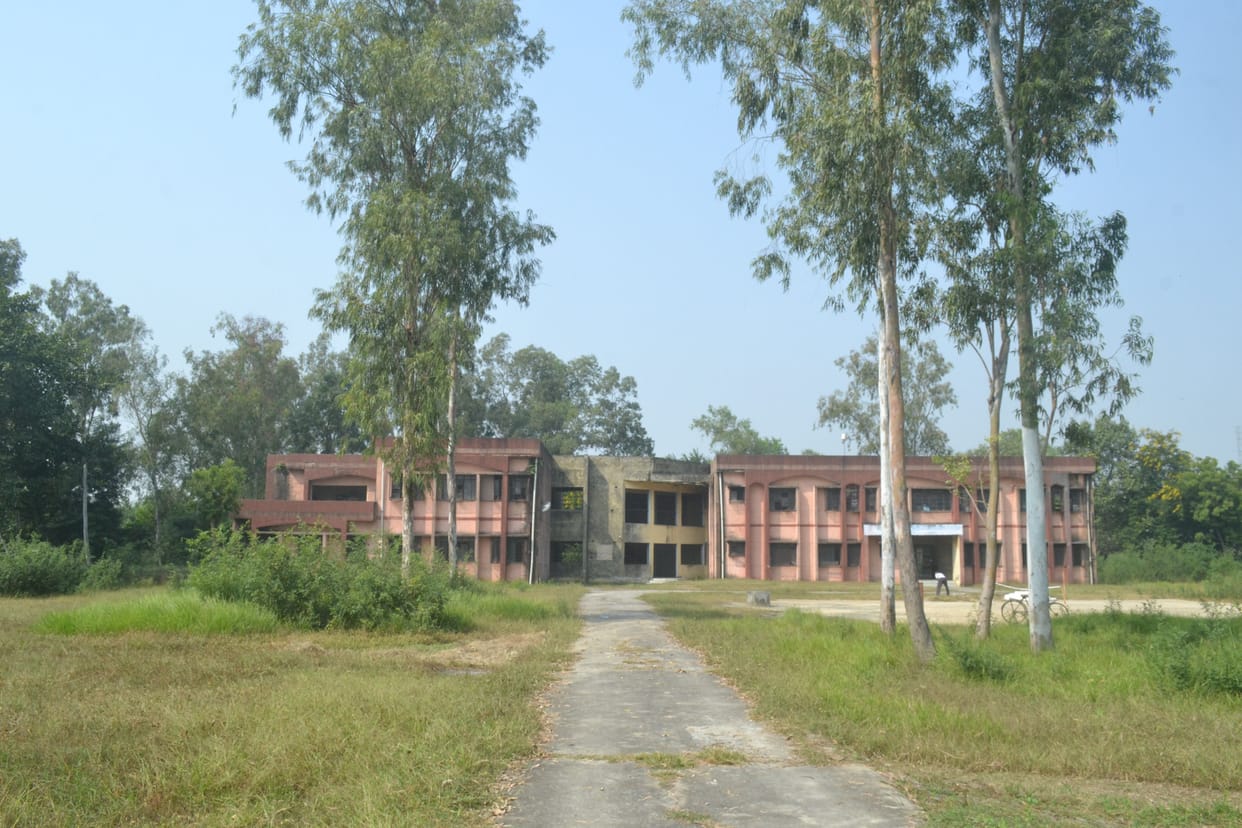 10 lakh rupees being spent every month on the education of 37 girl students