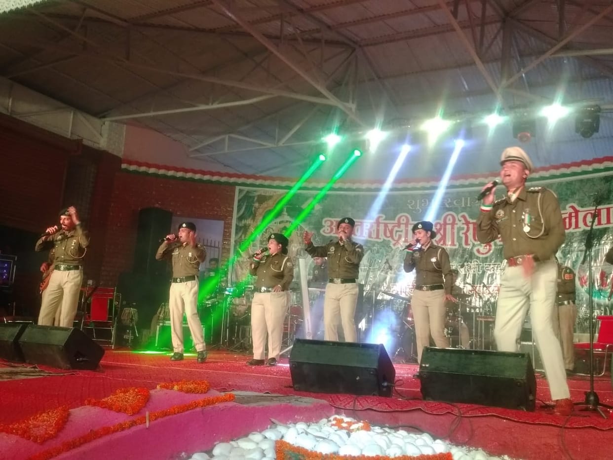 harmoni of pins win the heart of people  in renuka mela 5th culture night by presentin their  songs