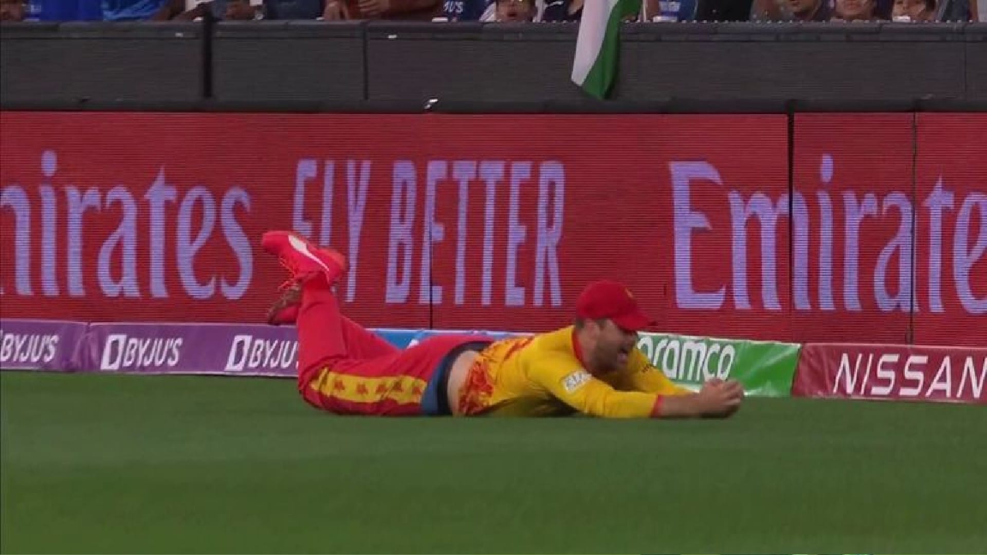 Best Catches of T20 World Cup 2022 no indian in list Glenn Phillips catch may be called catch of tournament