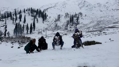 Mughal Road closed for the third day, heavy rain and snowfall warning in Jammu and Kashmir tomorrow