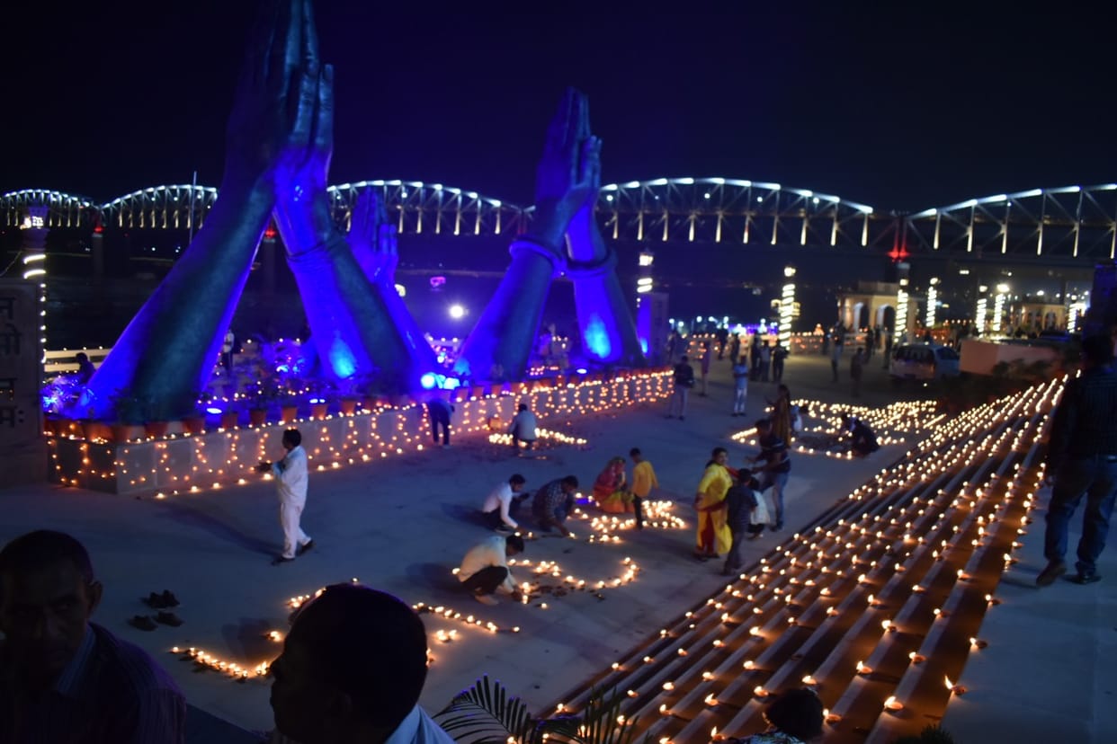 Dev deepawali 2022 Varanasi PHOTOS Devlok descended on the Ganges Ghats of Kashi see photos