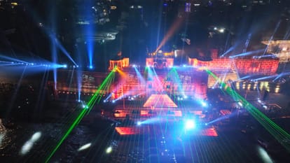 Dev Deepawali 2023 date confusion Devotees will get stuck in tussle of Kashi Vidvat Parishad and Ganga Aarti C