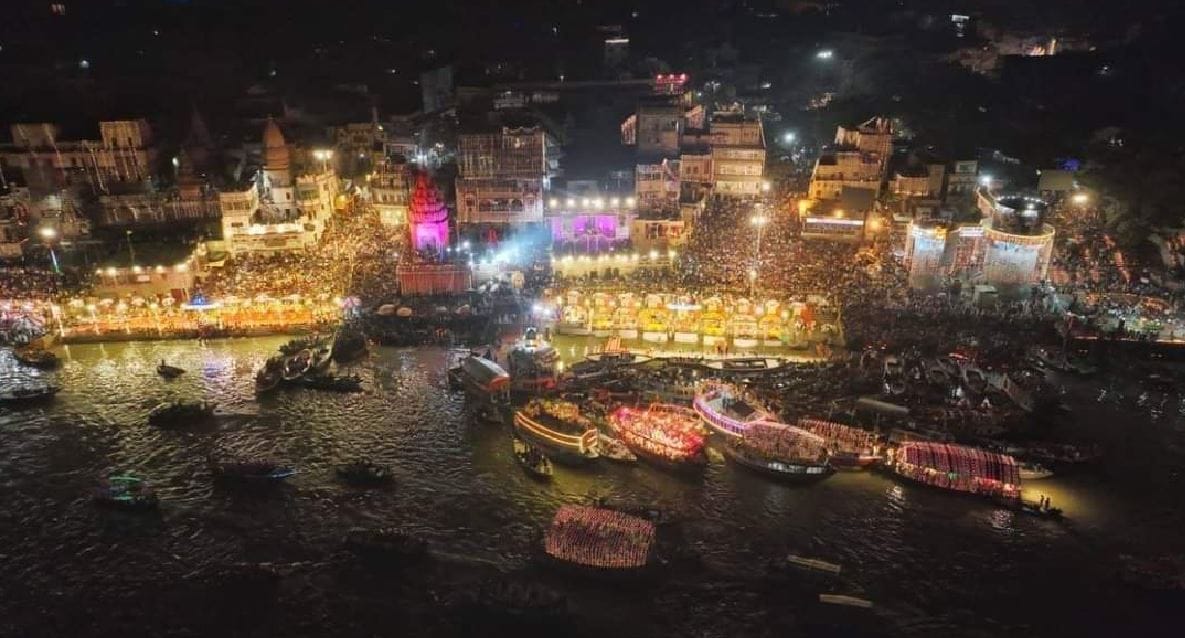 Dev Diwali 2023 Varanasi Tourists are in rush to booking seats two months in advance Big boat booked for RS fi