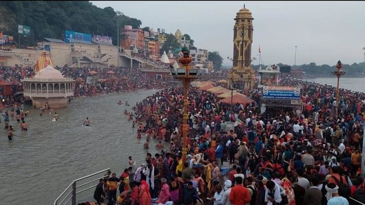 Ganga Dussehra 2023: आज गंगा दशहरा पर मिल रहे पांच योग, ये है स्नान-दान और पूजन का शुभ मुहूर्त