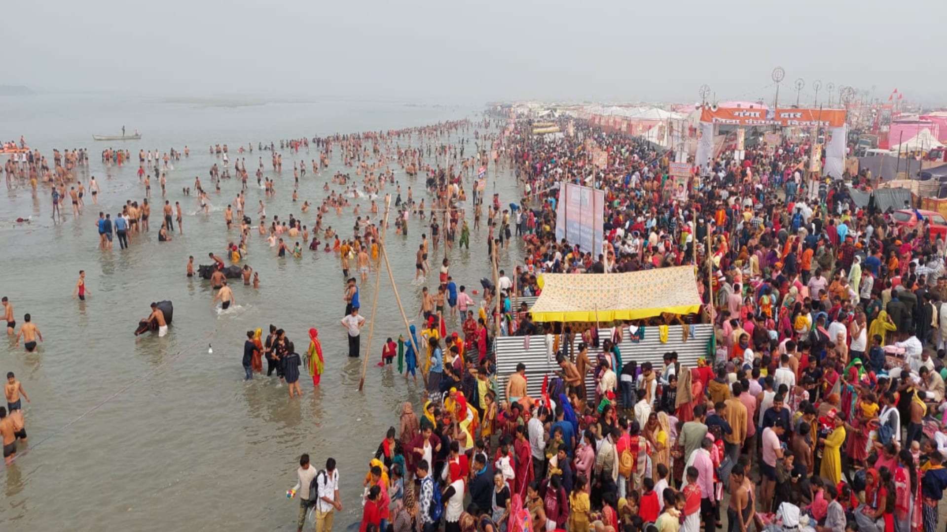 Ganga Snan 2022: More than eight lakh devotees took a dip of faith in Bijnor on Kartik Purnima