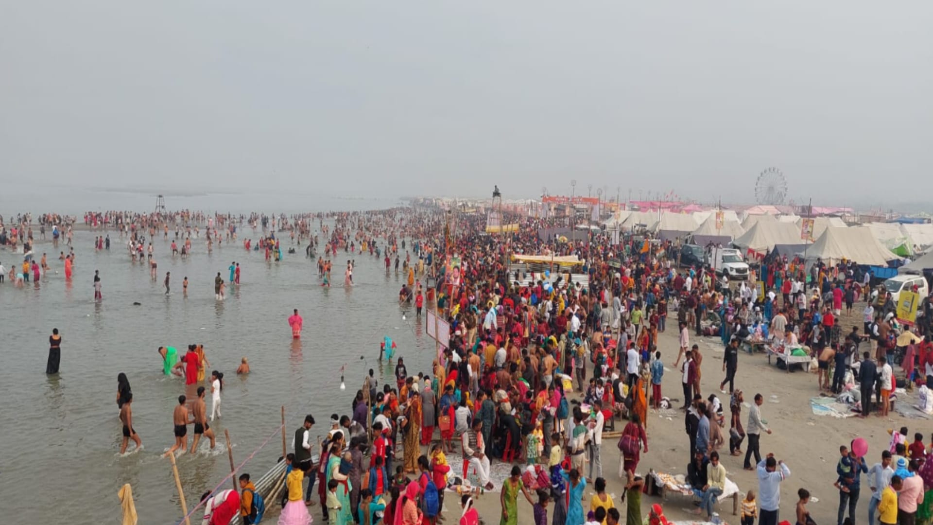 Ganga Snan 2022: More than eight lakh devotees took a dip of faith in Bijnor on Kartik Purnima