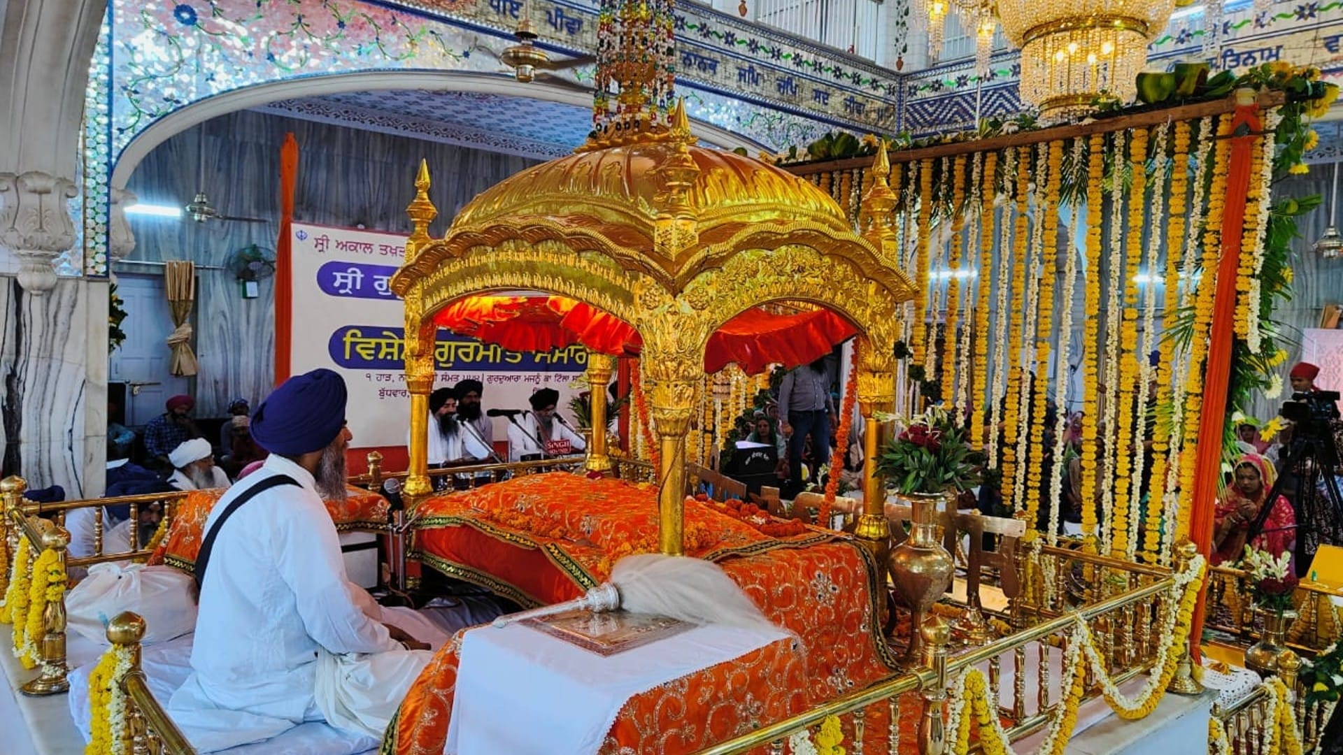 Famous Gurudwara in Delhi can visit Guru Nanak Dev Jayanti 2022 News in hindi