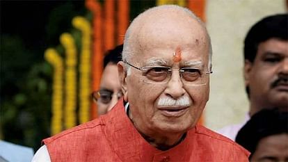 Lal Krishna Advani came to Kashi for first time after emergency