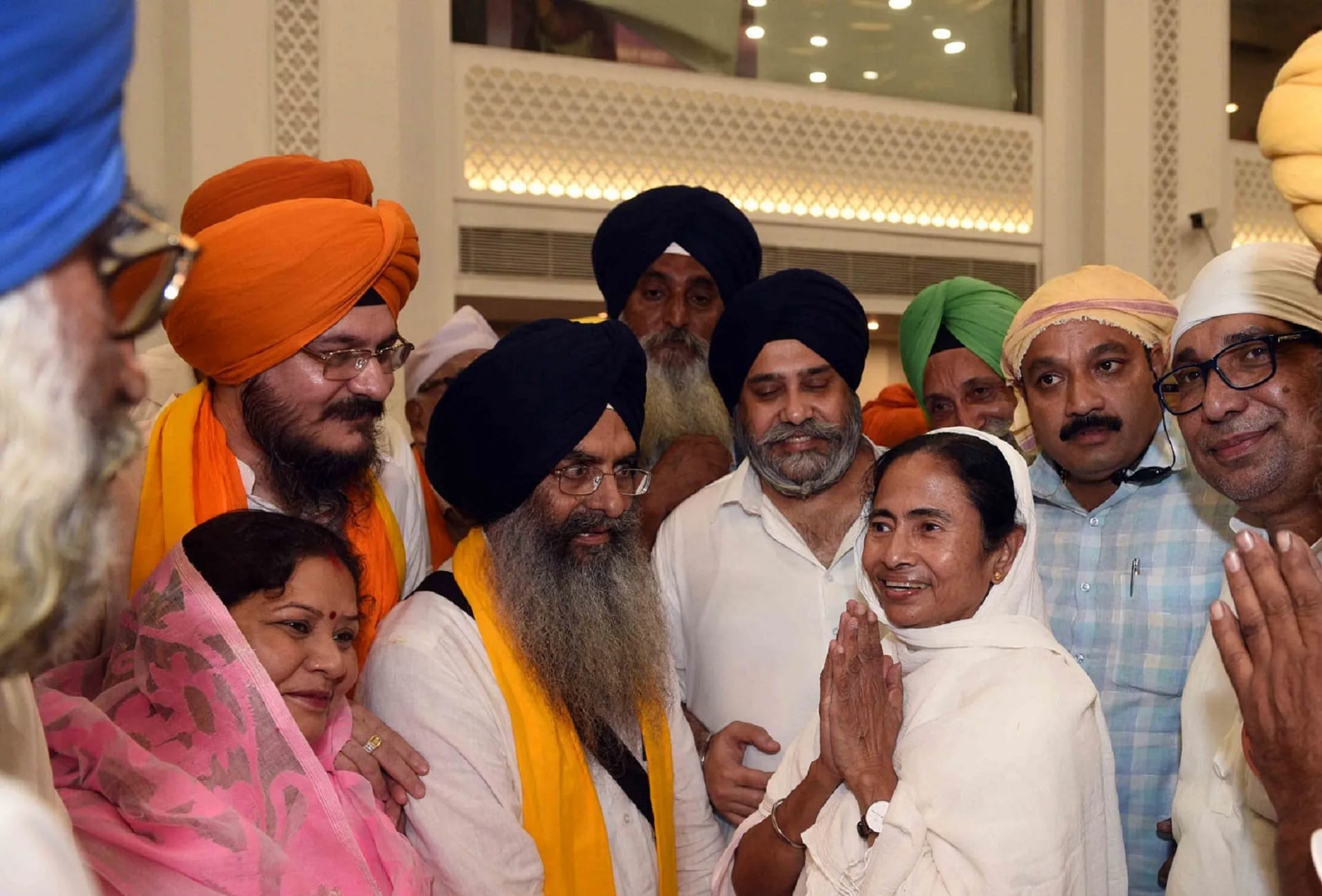 mamata banerjee at gurudwara