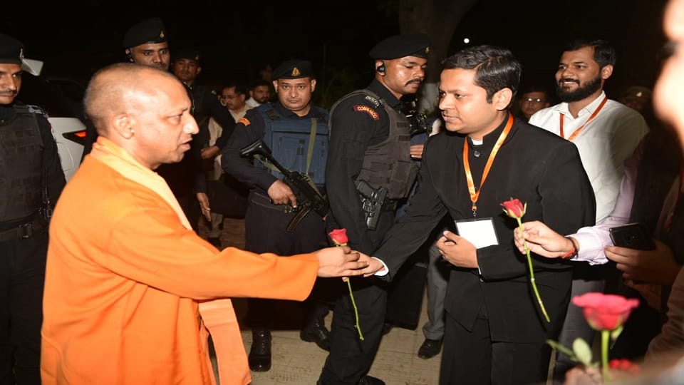 Chief Minister Yogi adityanath reached Mathura late whole program changed