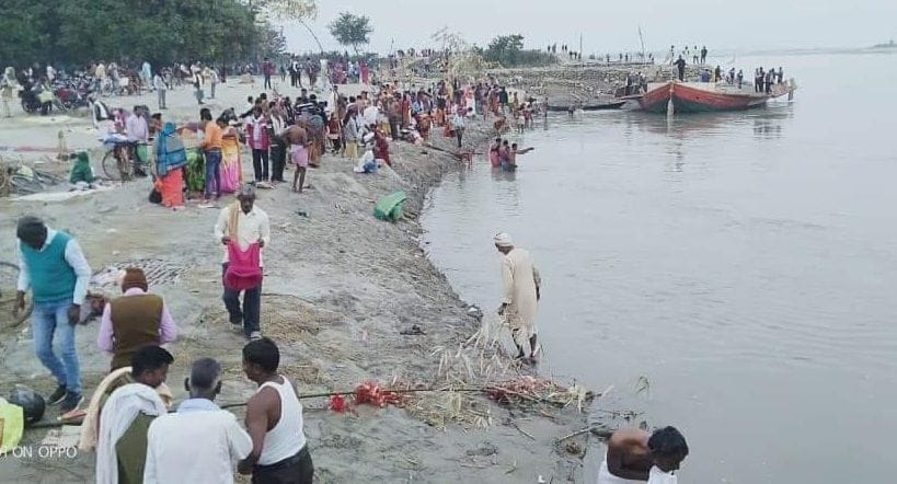Kartik Purnima: Devotees take a dip in Peshal Yoga