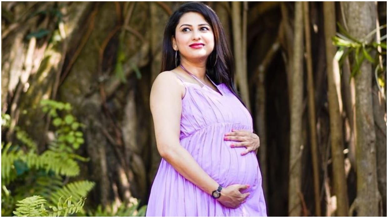 saath nibhaana saathiya fame Rucha Hasabnis blessed with a baby boy share good news on social media
