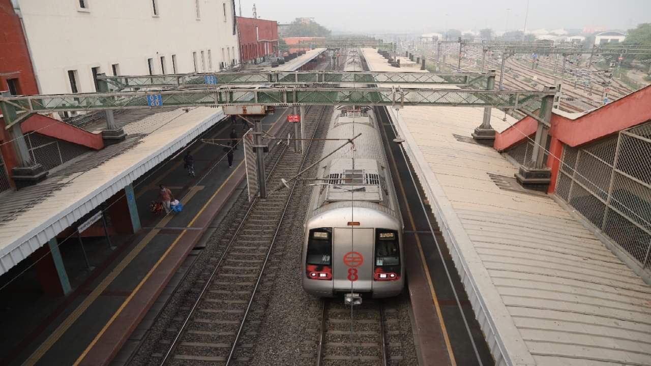 adding two coaches on Red Line of Delhi Metro 500 additional passengers will be able to travel at a time