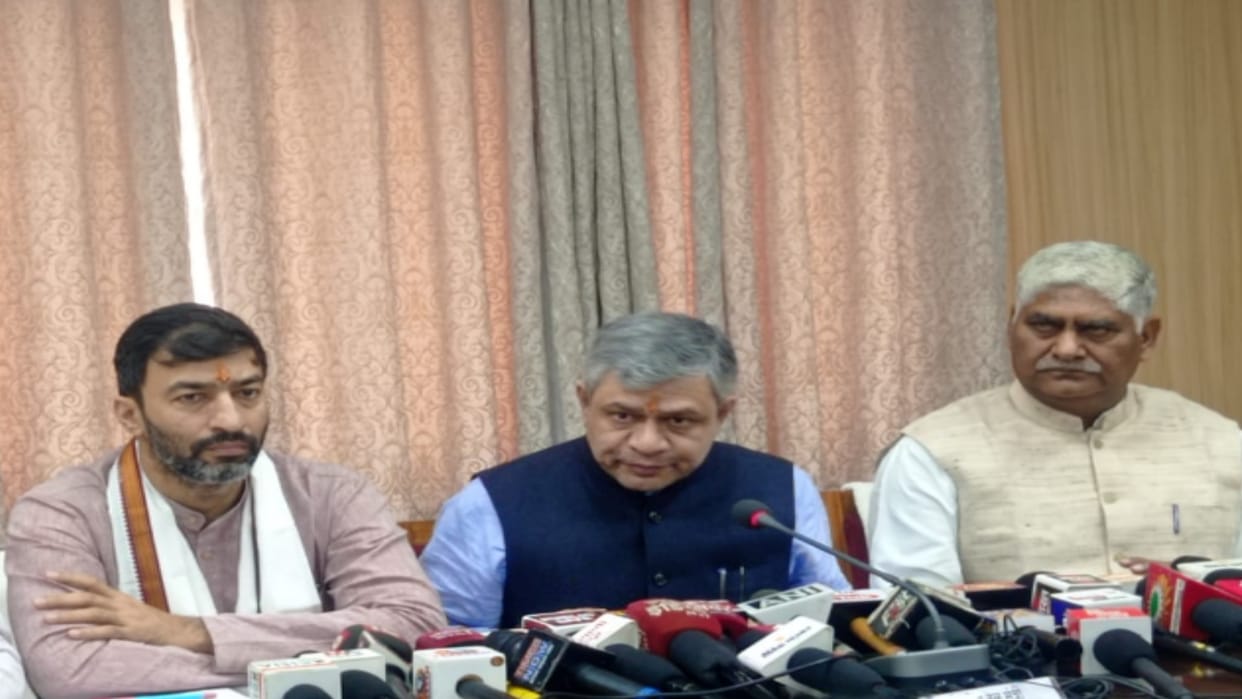 Trains will run at a speed of 130 kmph between Saharanpur-New Delhi says Railway Minister Ashwini Vaishnav