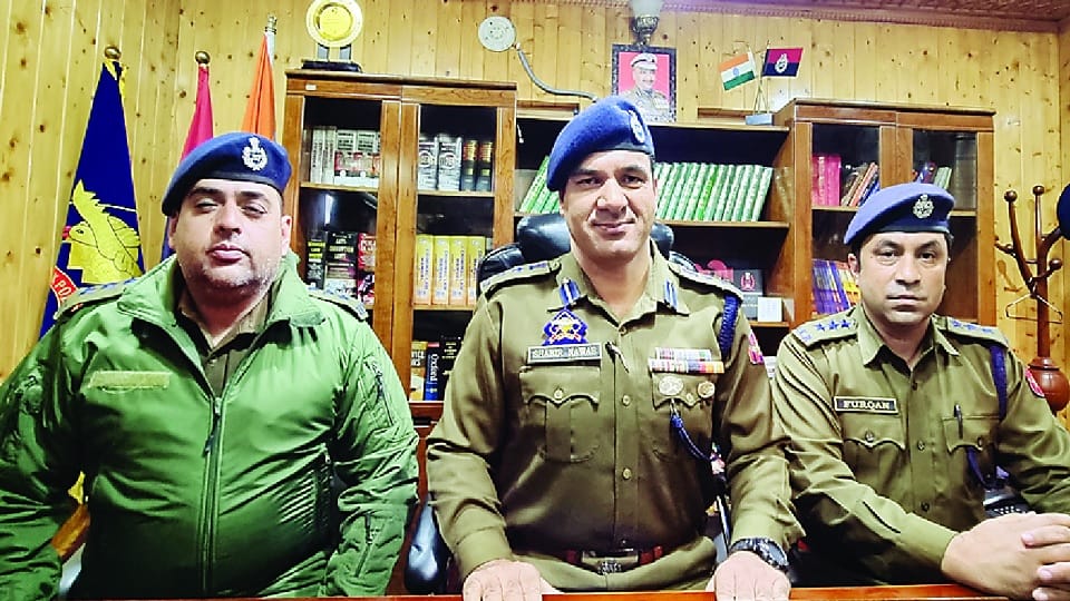 police arrested two hybrid terrorists involved in ied blast in bandipora sopore case