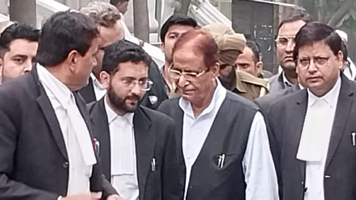 Decision matter of taking voice samples of Azam Khan today debate was completed on November 11