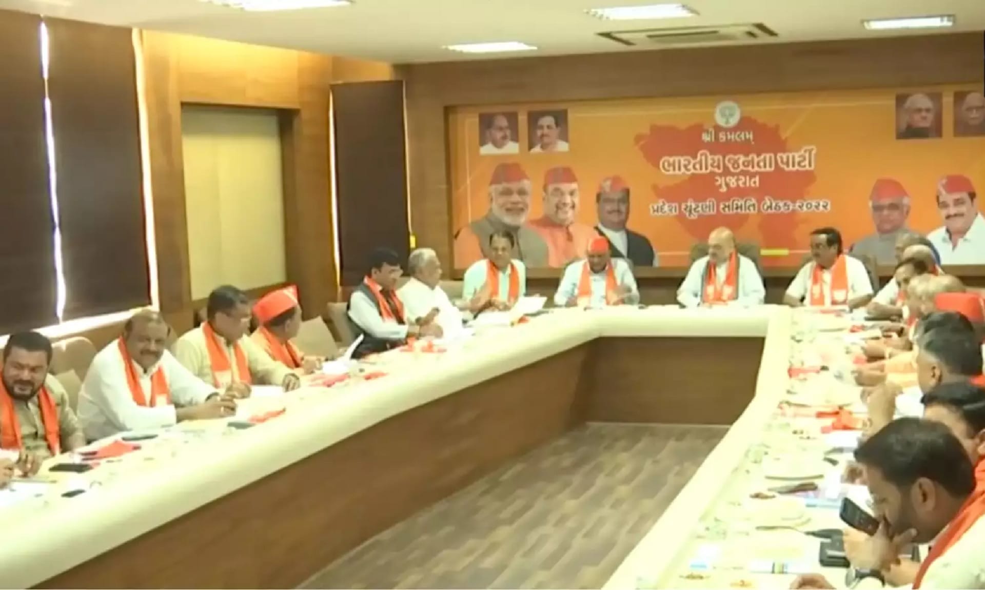 Gujarat Election- amit shah meeting