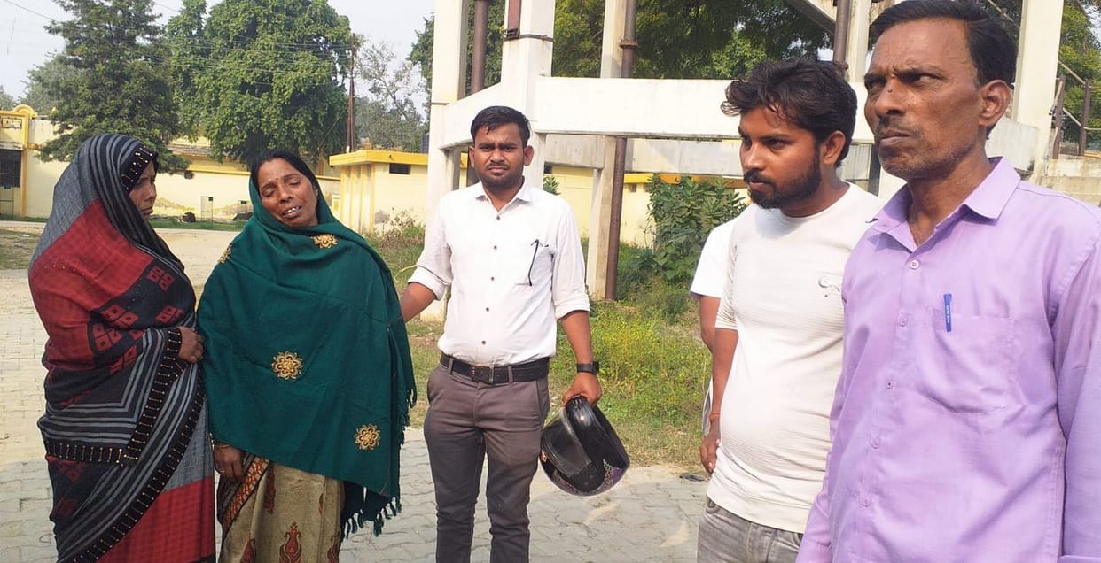 Message done to son, 'I am leaving the world', dead body found in room