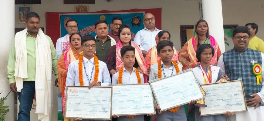 Outstanding Students Awarded