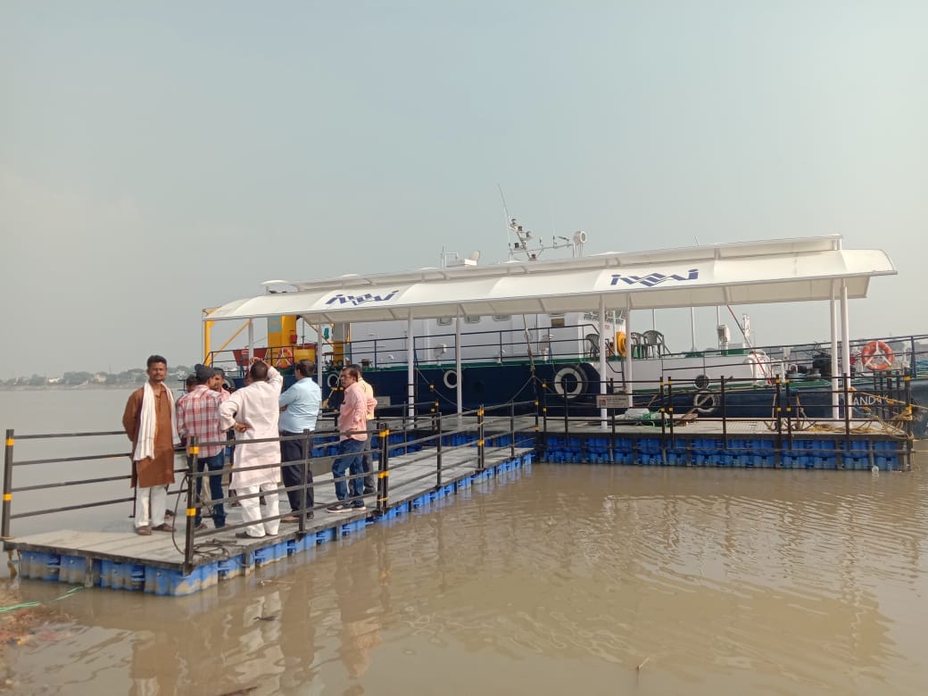 First jetty set up at Sarayan Ganga Ghat