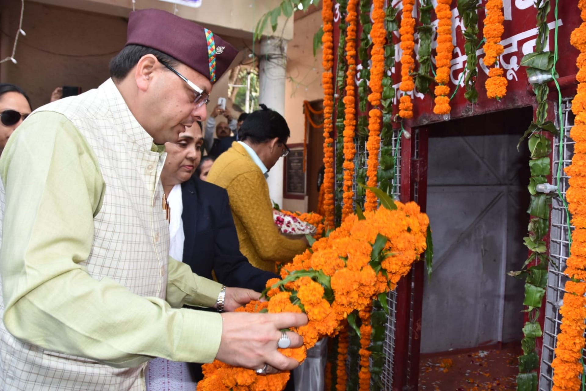 Uttarakhand Foundation Day trending on Twitter for several hours read more Updates in hindi