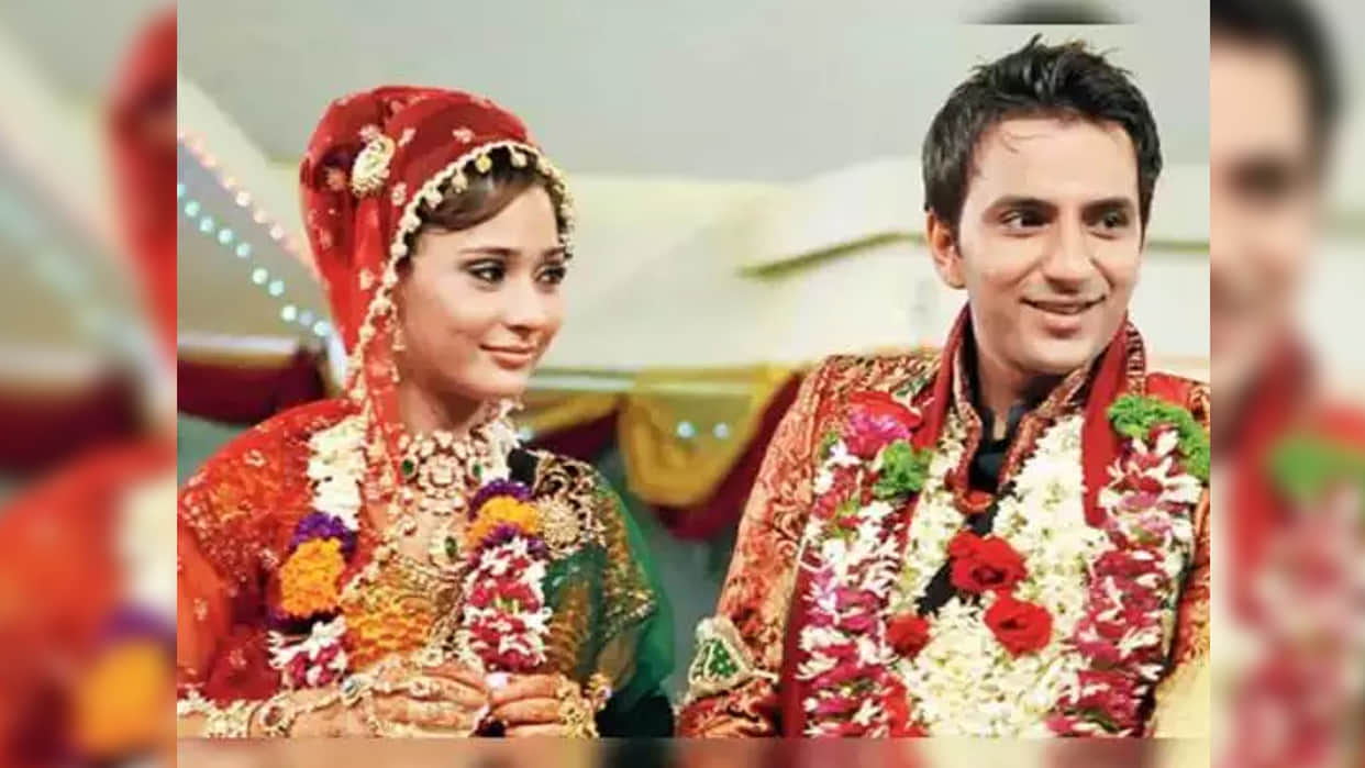 Sara Khan Ali Merchant tied knot in Bigg Boss 4 the relationship did not last even two months got divorce
