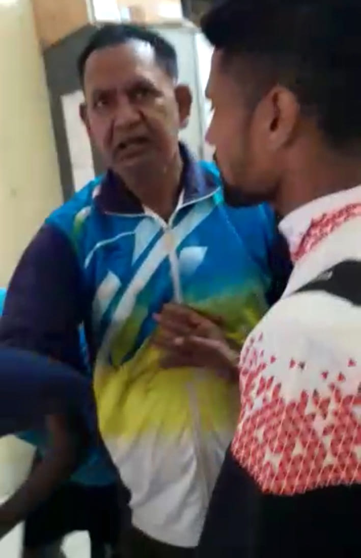 International runner prevented from entering the stadium, pushed