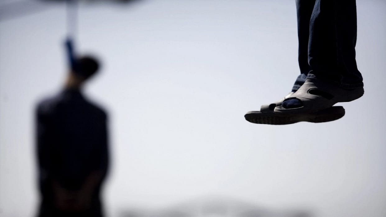 loving couple commits suicide by hanging in hotel in chhattisgarh