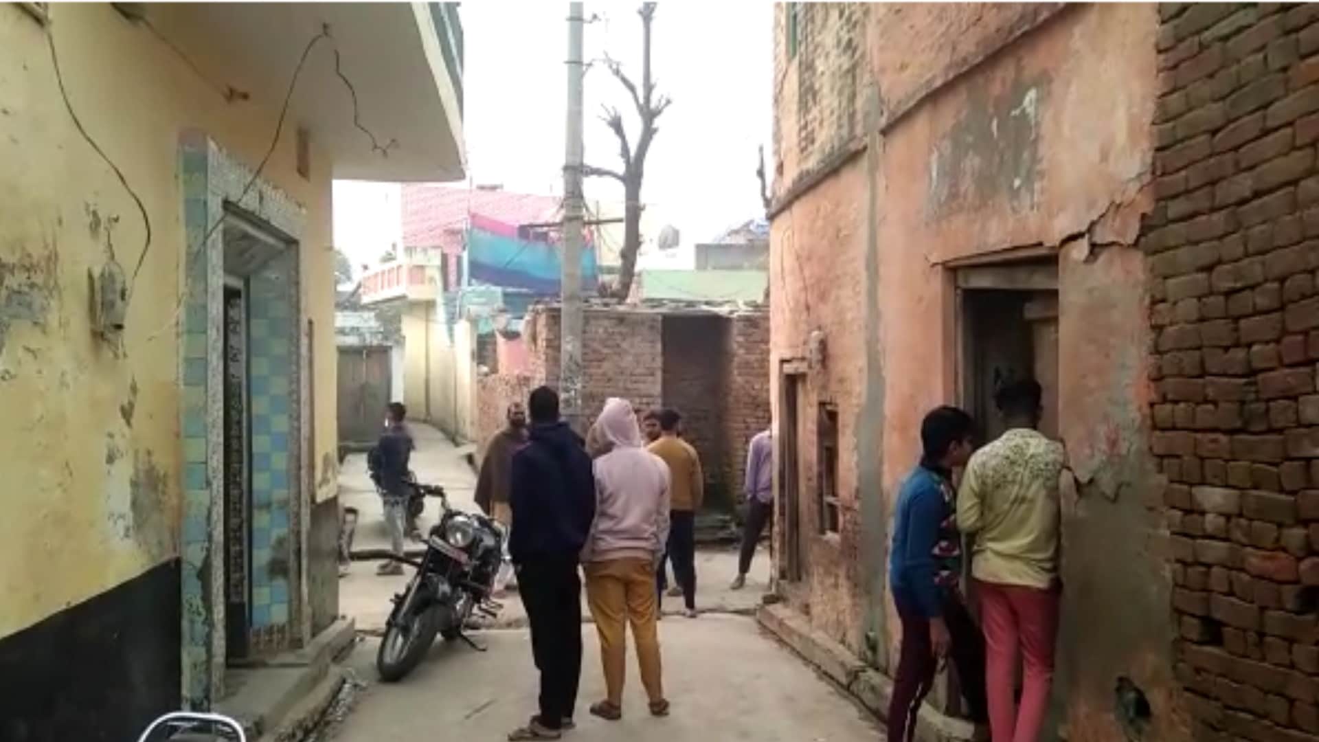 A youth has killed his sister and her lover in Baghpat district, bodies recovered, see photos