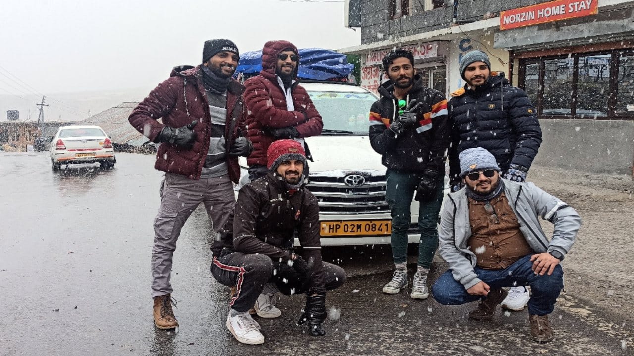 Himachal weather update, Snowfall in residential areas of Lahaul-Spiti and Kinnaur, see spectacular view in pi