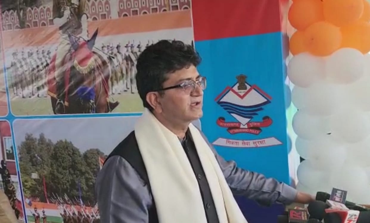 Uttarakhand Foundation Day Five personalities including Prasoon Joshi received Uttarakhand Gaurav Award